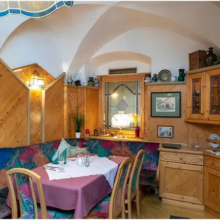Zur Sonne Hotel